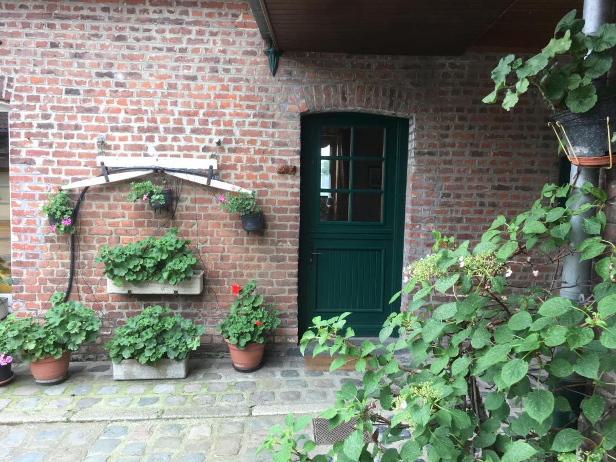 Ferme Brocart Bed & Breakfast Bouvines Exterior photo